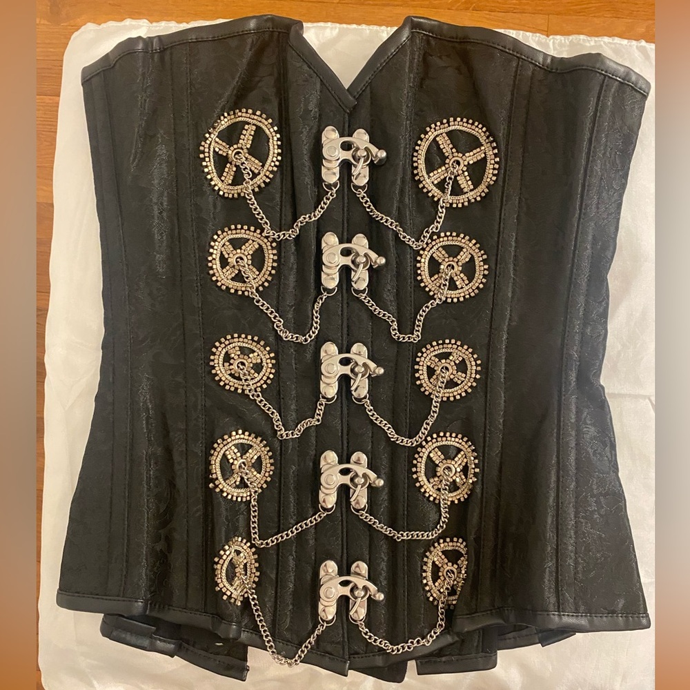 True Corset Steampunk Corset UK24 US26 black with detail print. New no tags